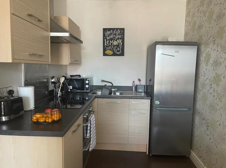 Lovely 1 Bedroom Apartment Plymouth Bagian luar foto