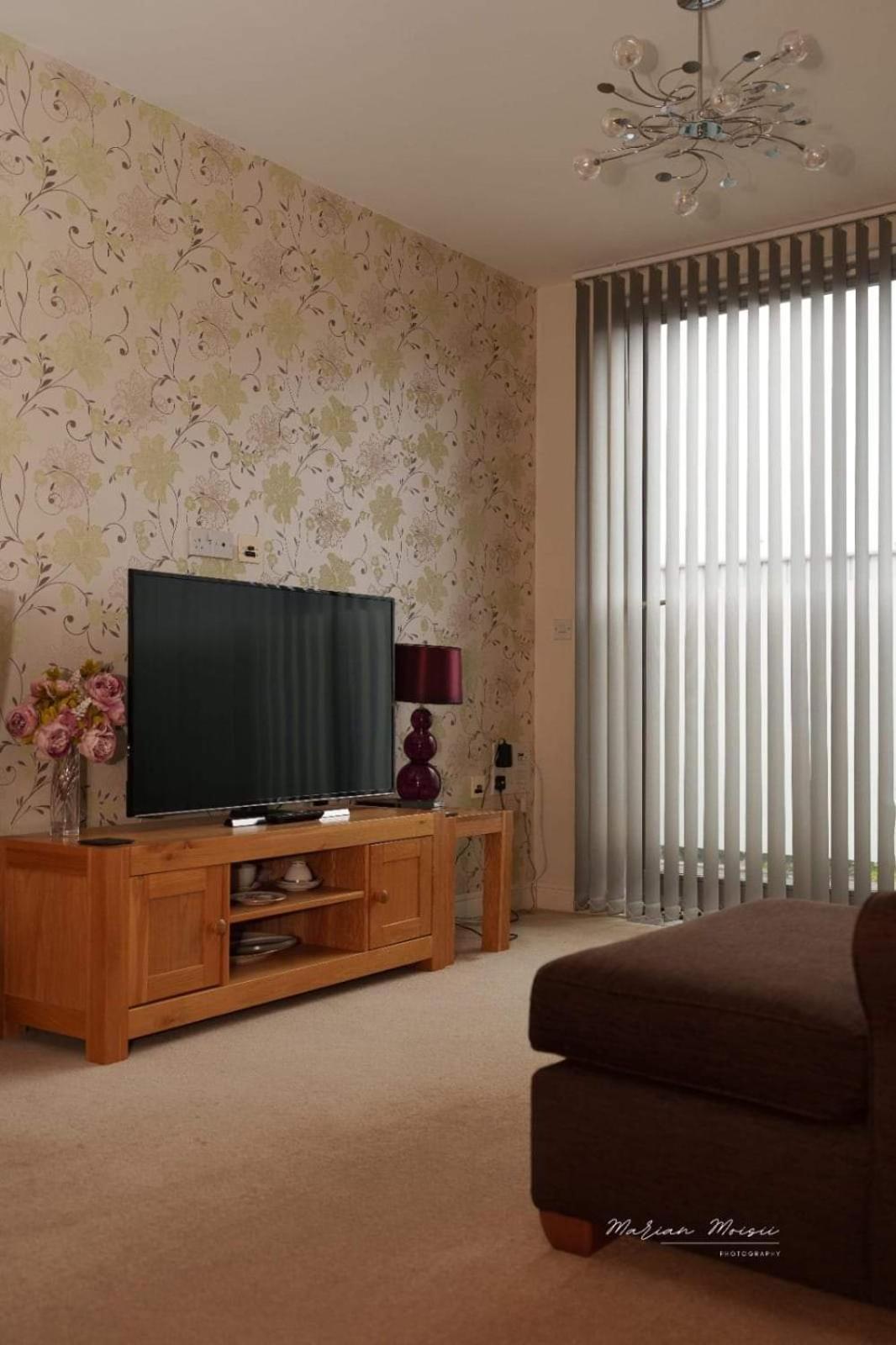 Lovely 1 Bedroom Apartment Plymouth Bagian luar foto